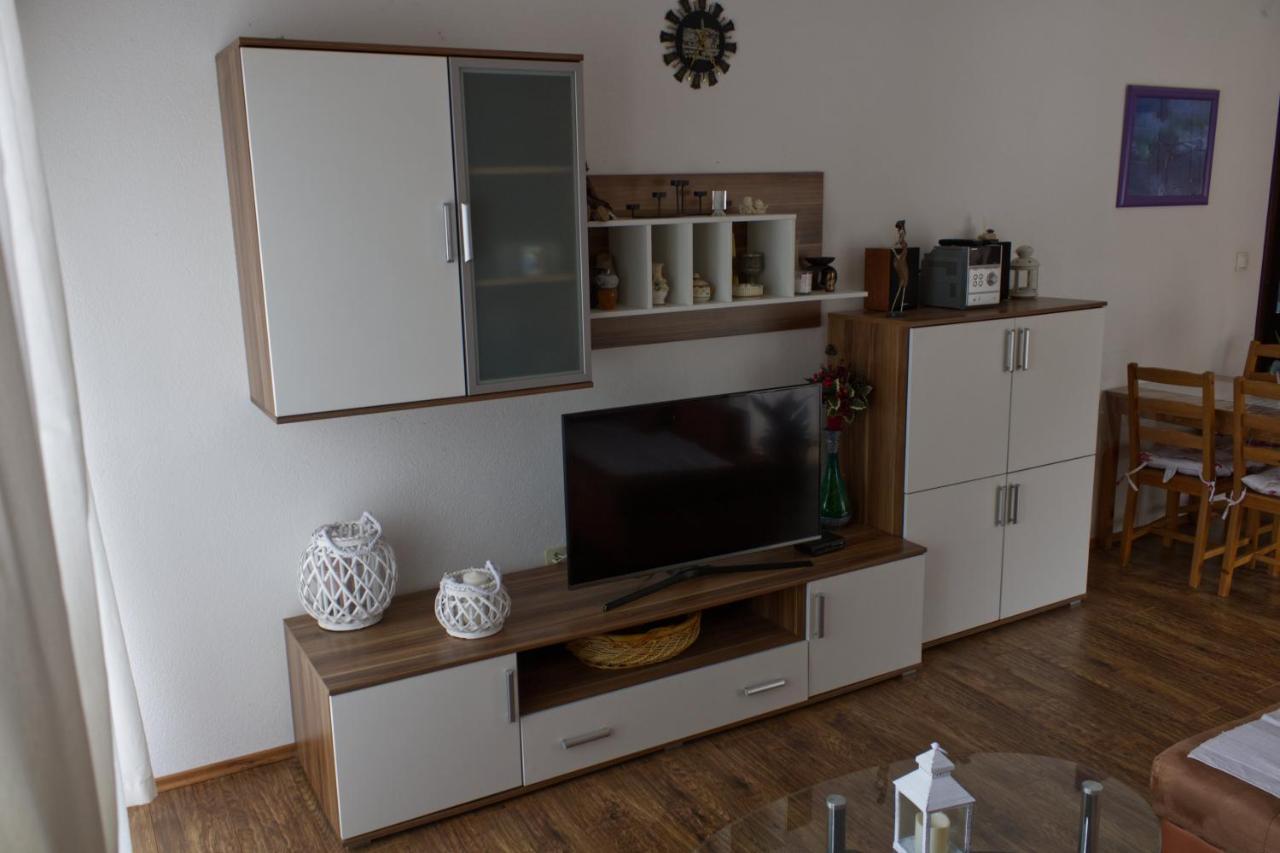 Gacka Idila Apartment โอโทชาส ภายนอก รูปภาพ