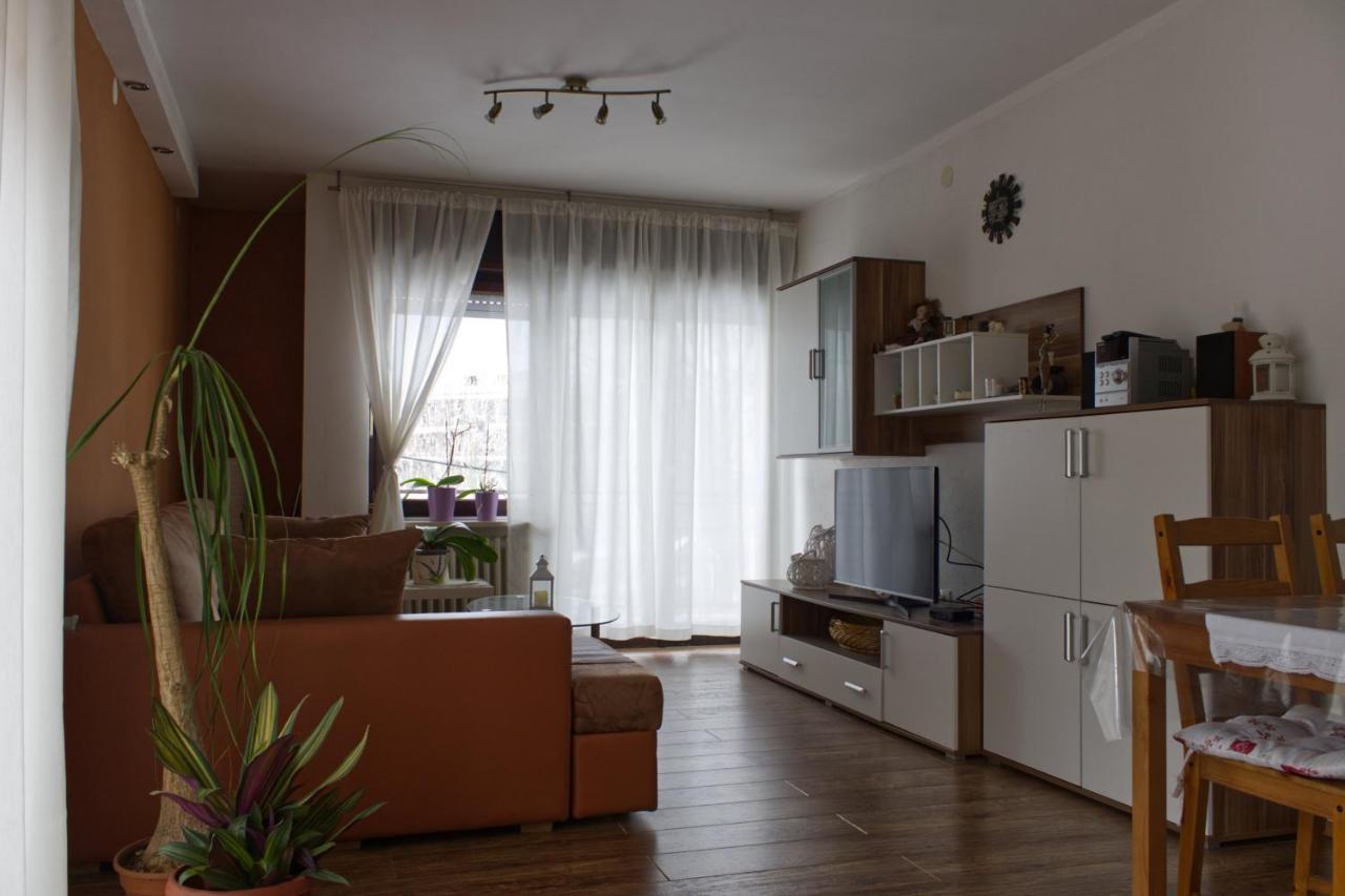 Gacka Idila Apartment โอโทชาส ภายนอก รูปภาพ